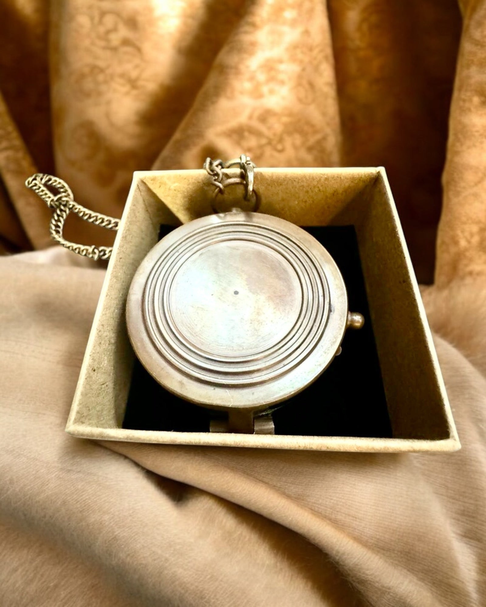 Indický Kompas „Odysseus“ – Retro Průzkumnická Perla s Možností Gravírování