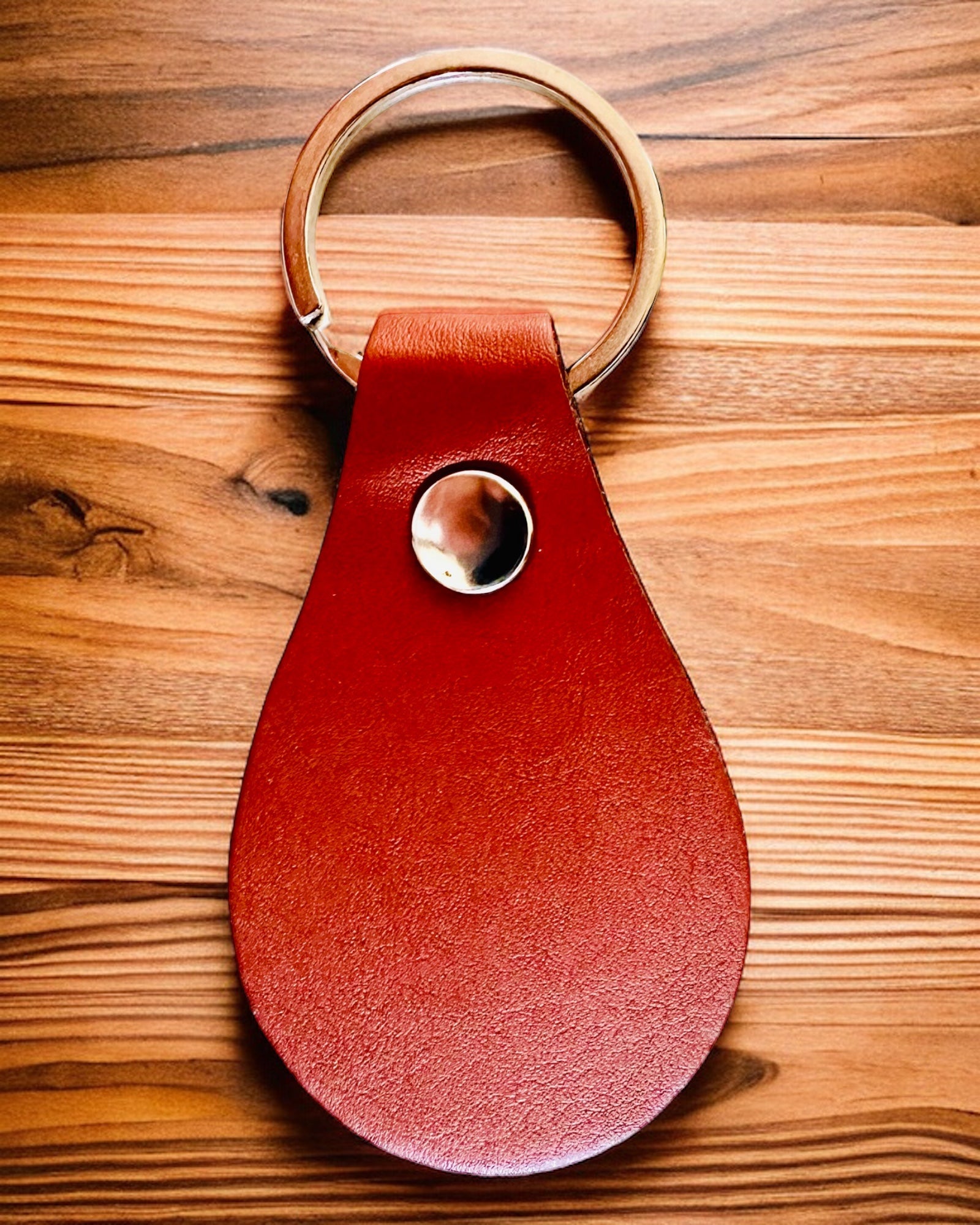 Kožený PU přívěsek s možností personalizace gravírováním - Dostupný v 5 barvách