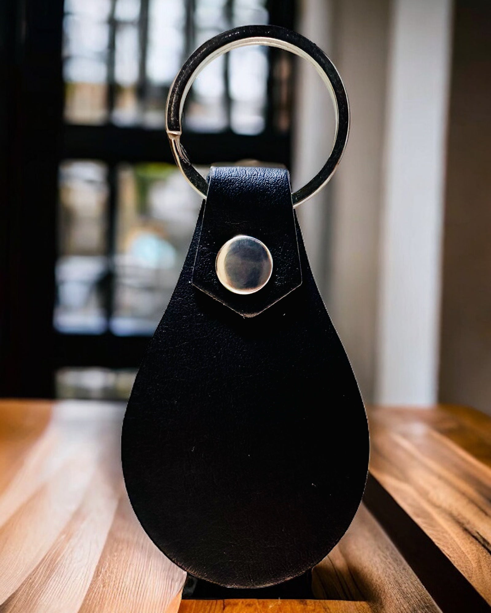 Kožený PU přívěsek s možností personalizace gravírováním - Dostupný v 5 barvách