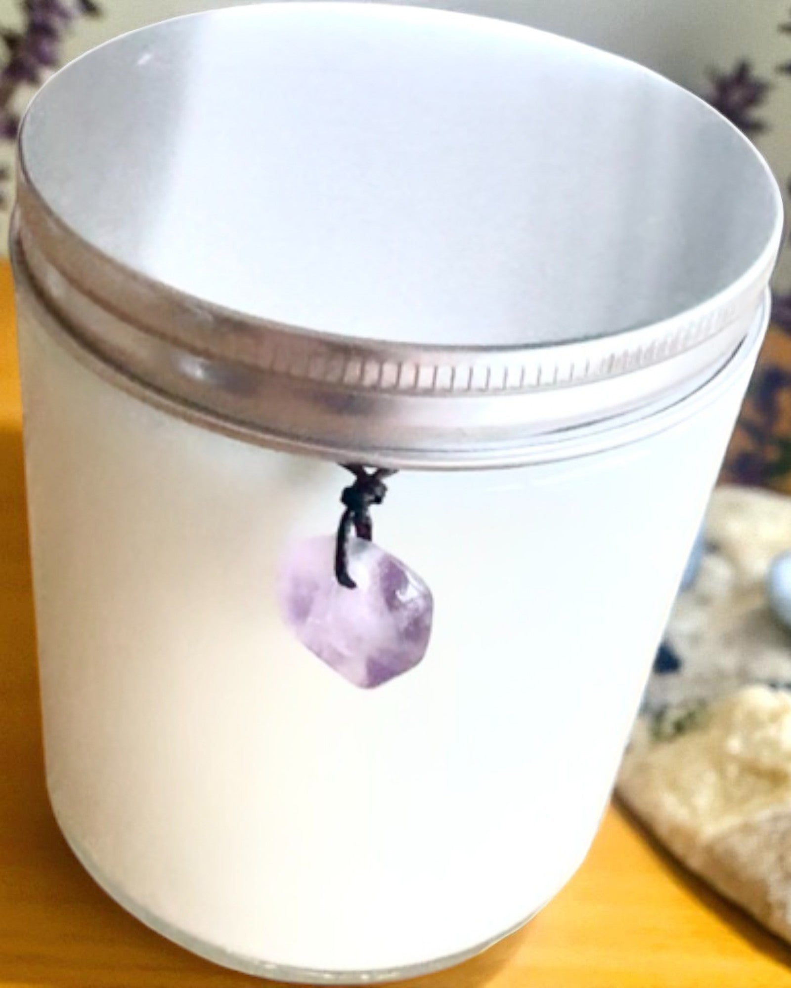 Intenční sójová svíčka Ametyst – klid, harmonie a očista, 250 ml, možnost personalizace jako dárek