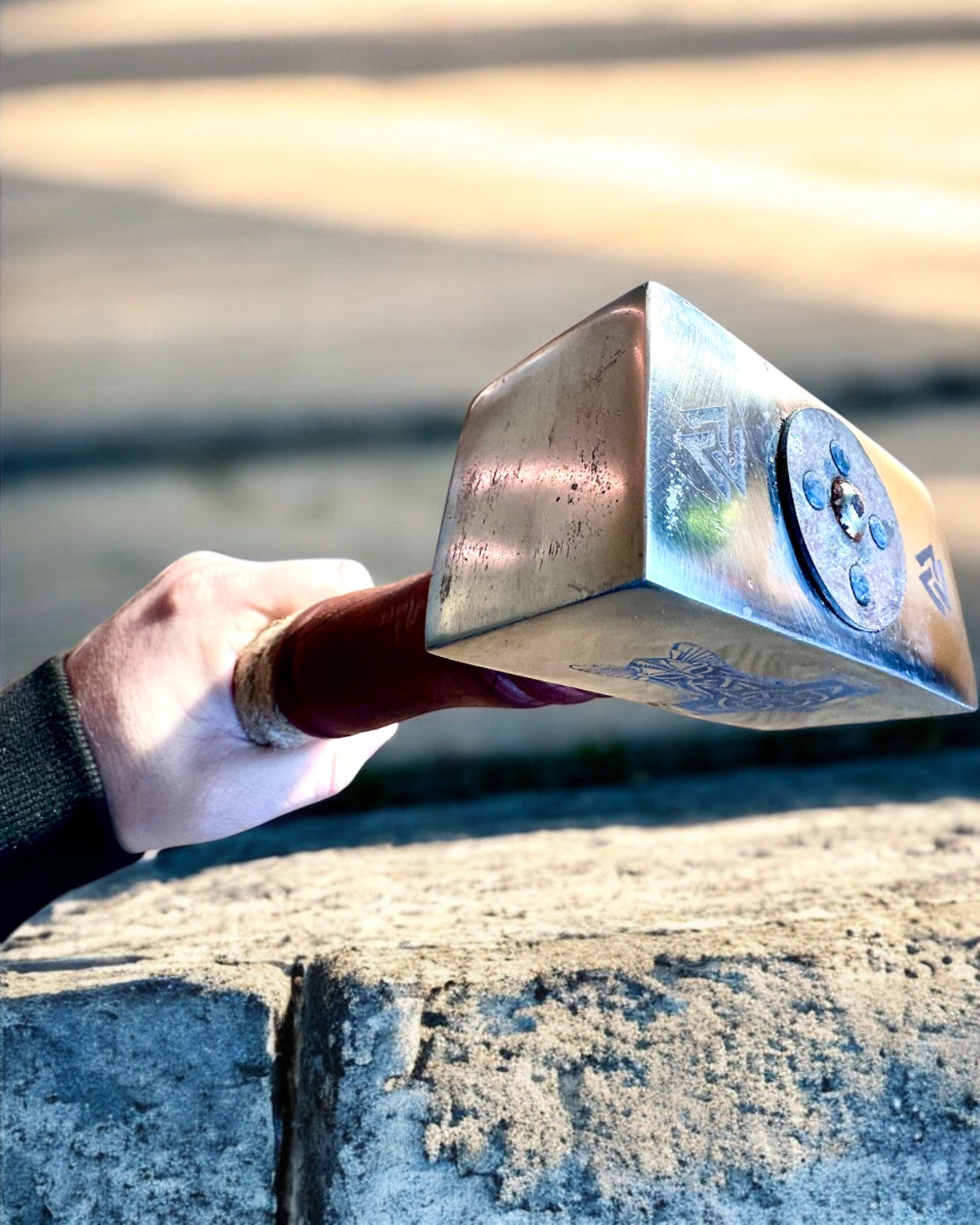 Młot Mjölnir Skaldów – 33 cm, Ručně Kovaný Mlat Vikingů s Možností Gravírování