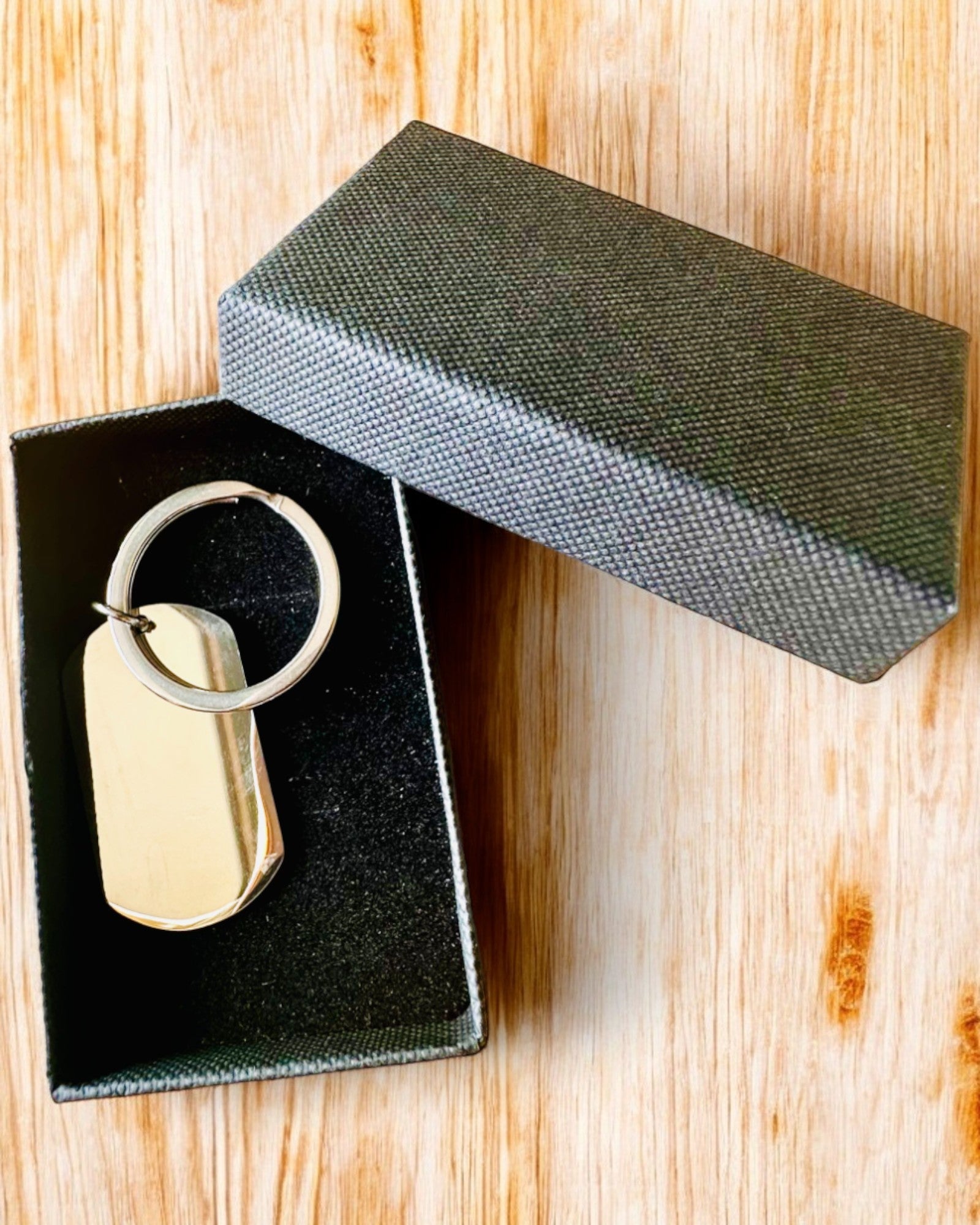 Vojenský ID přívěsek "Psí známka" z nerezové oceli – Personalizované gravírování