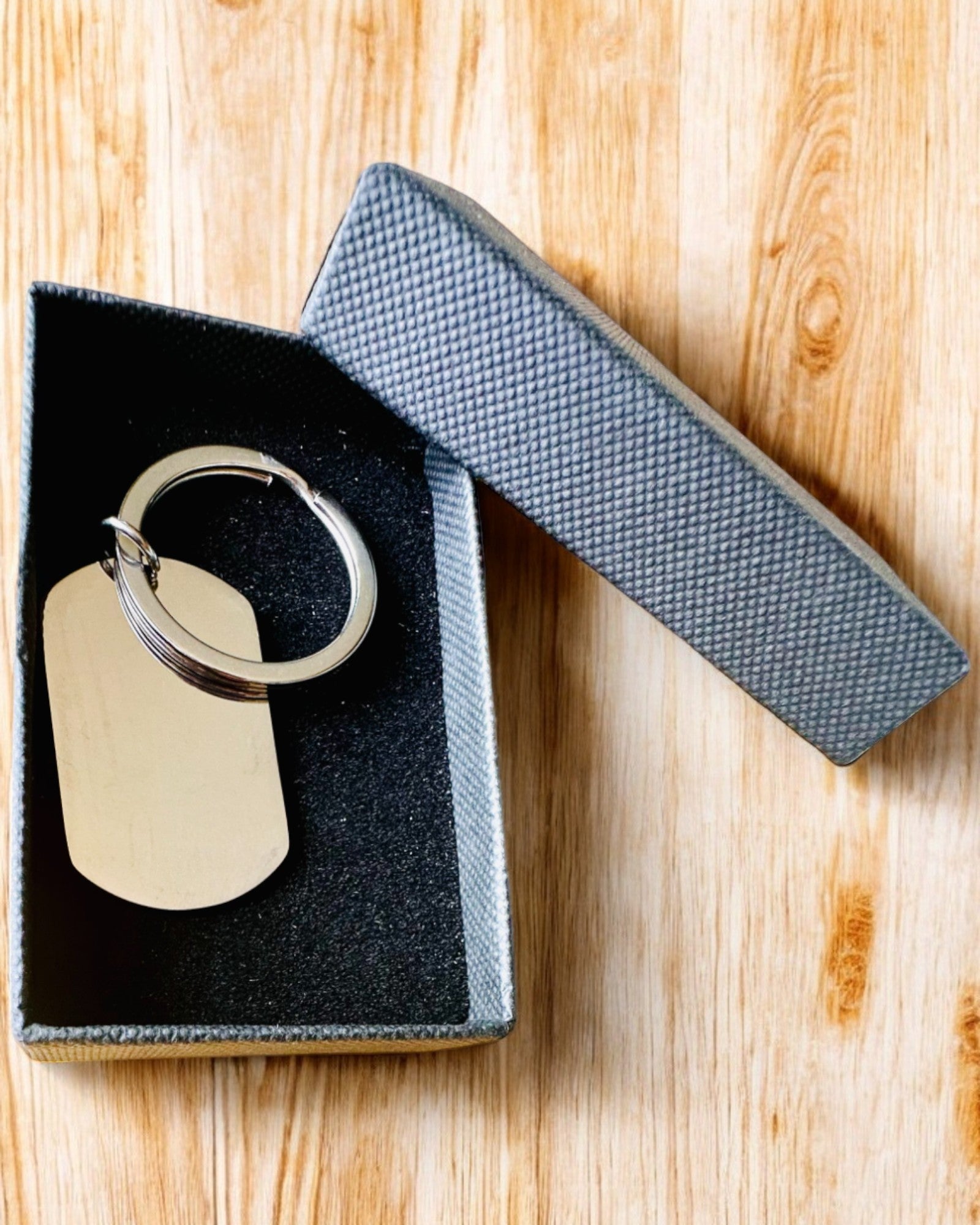 Vojenský ID přívěsek "Psí známka" z nerezové oceli – Personalizované gravírování