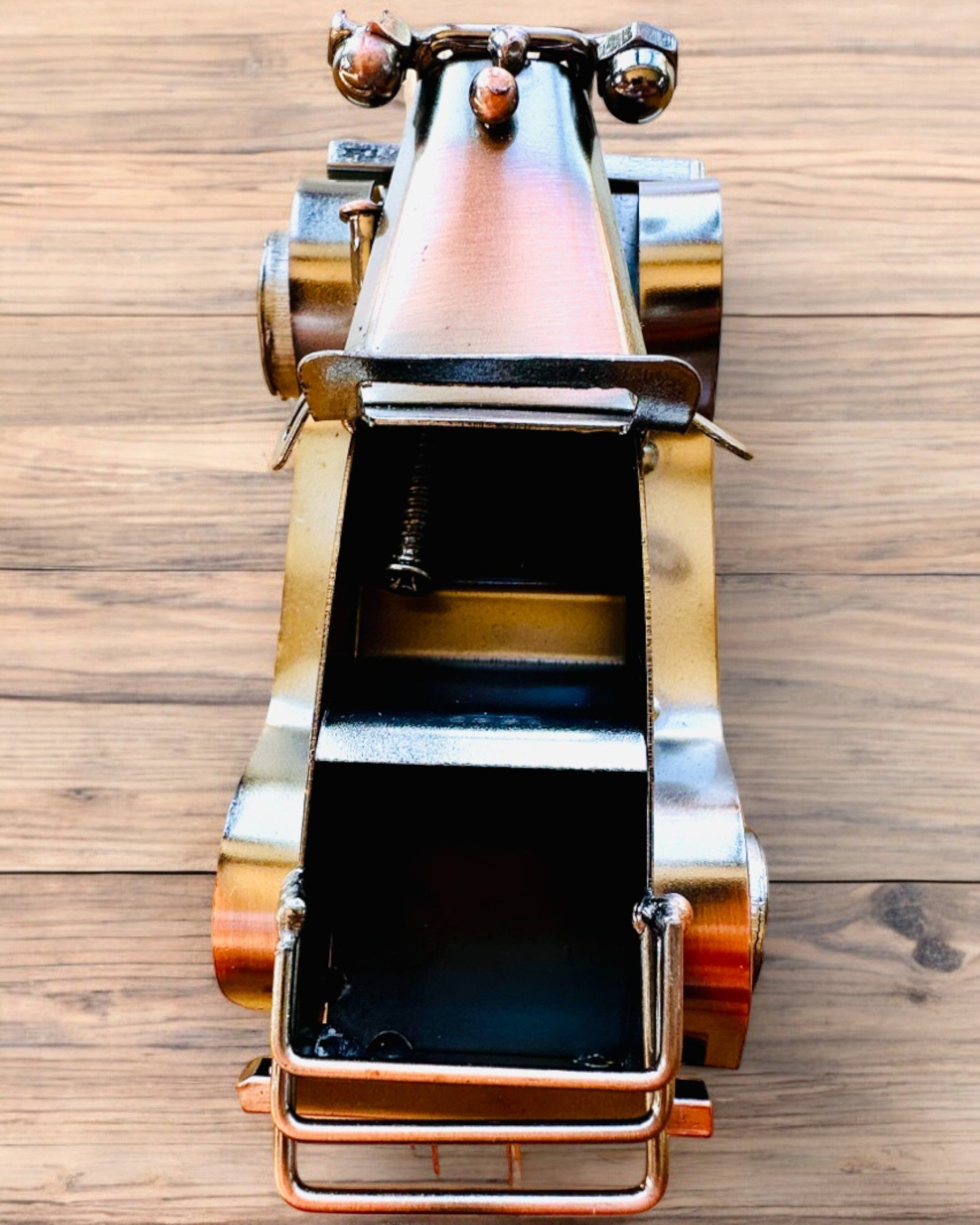 Retro klasické autíčko, auto, z železa - Kolekce "Vintage Drive", model auta, personalizace gravírováním jako dárek