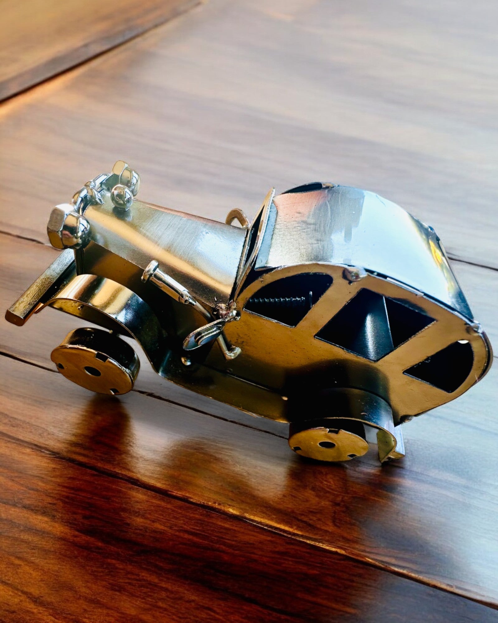 Retro klasické autíčko, auto, z železa - Kolekce "Vintage Drive", model auta, personalizace gravírováním jako dárek