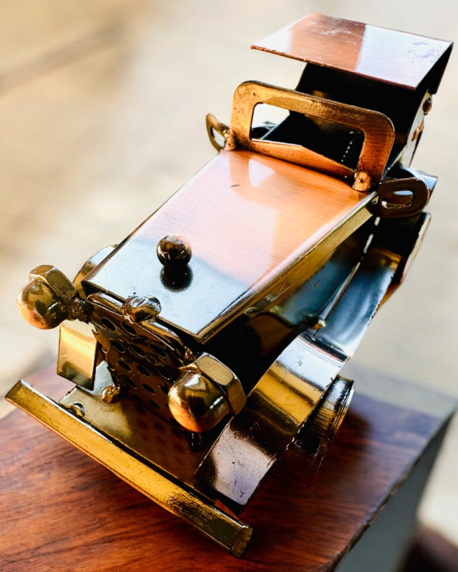 Retro klasické autíčko, auto, z železa - Kolekce "Vintage Drive", model auta, personalizace gravírováním jako dárek