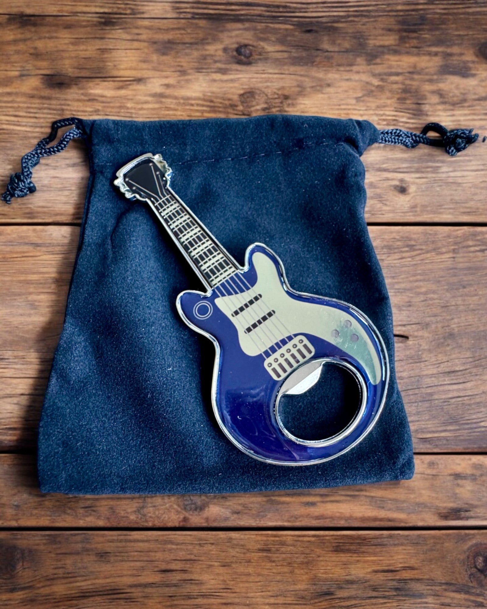 Otvírák na lahve Kytara Rock'n'Open, 2 varianty, personalizace gravírováním jako dárek