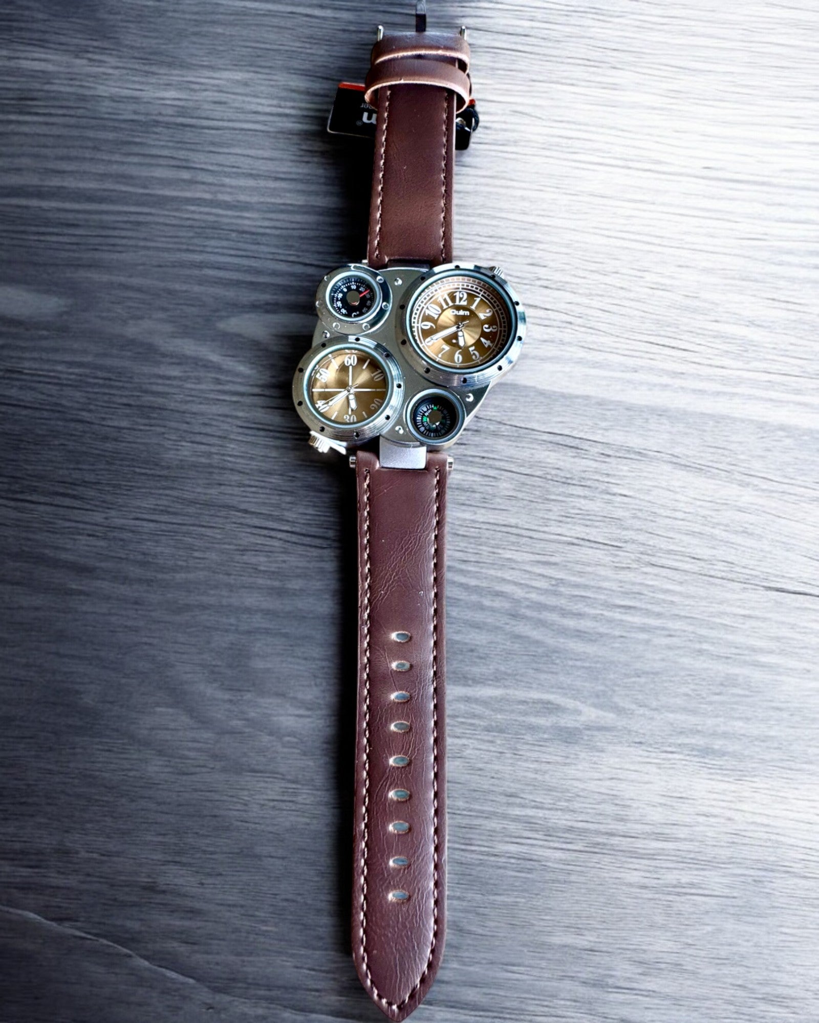 Hodinky Survivalové „Explorer 4v1”, možnost personalizace gravírováním jako dárek