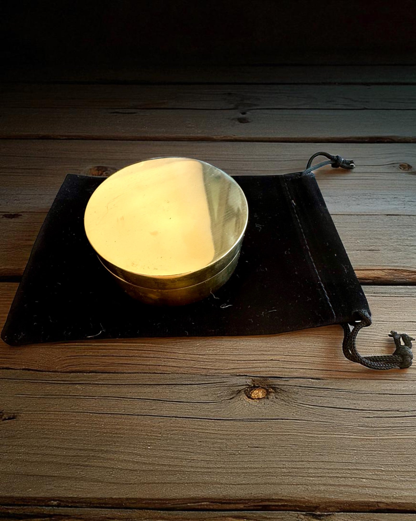 Kompas Słoneczny Voyager 7cm – mosiężny zegar słoneczny z kompasem, personalizacja grawerem na prezent