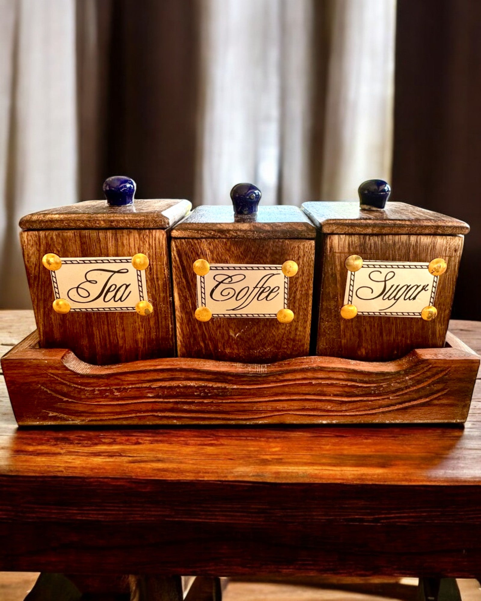 Zestaw Royal Trio – Tea, Coffee, Sugar z drewna Shisham, ręcznie robiony, z opcją grawerowania na prezent