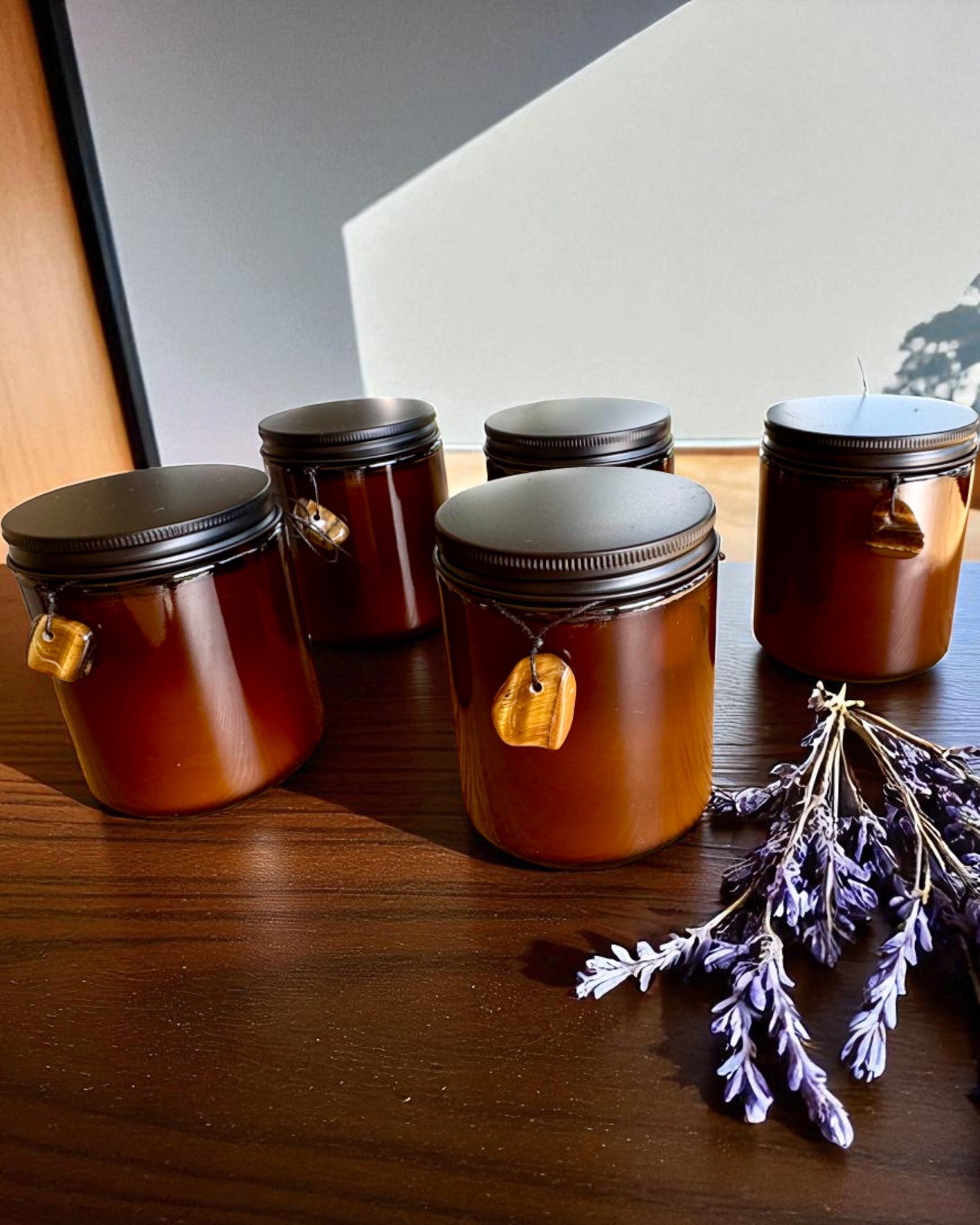 Intenční svíčka Tygrysí Síla – Sebevědomí a prosperita, 250 ml, možnost personalizace víčka jako dárek