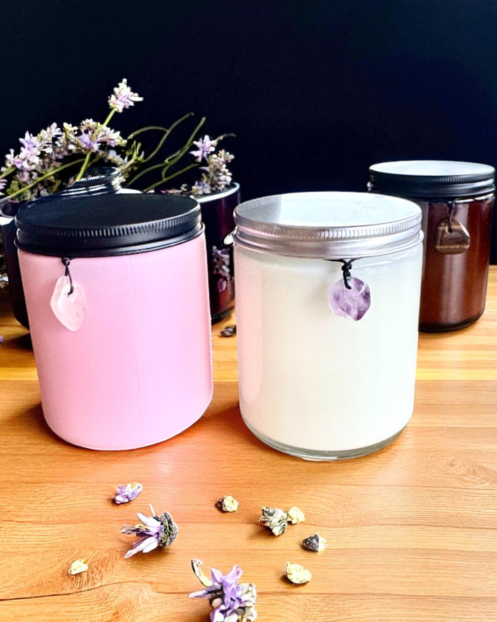 Świeca sojowa intencyjna Kwarc Różowy – miłość, harmonia i spokój serca, 250 ml, możliwość personalizacji na prezent