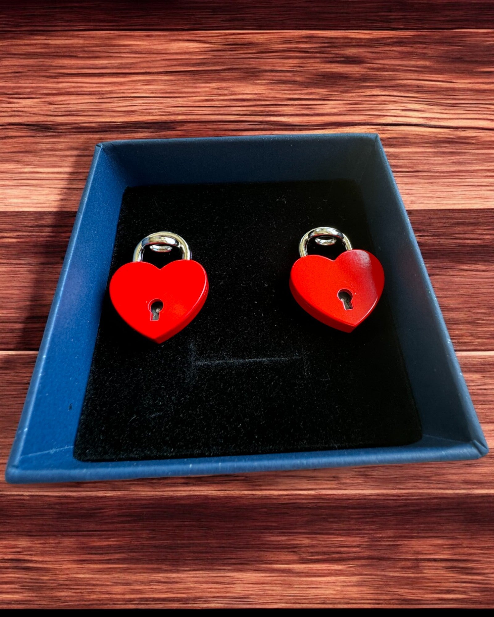 Milostné mini zámky Srdce DeLuxe, sada 2 zámků s klíčky, 6 variant na výběr, možnost personalizace gravírováním jako dárek