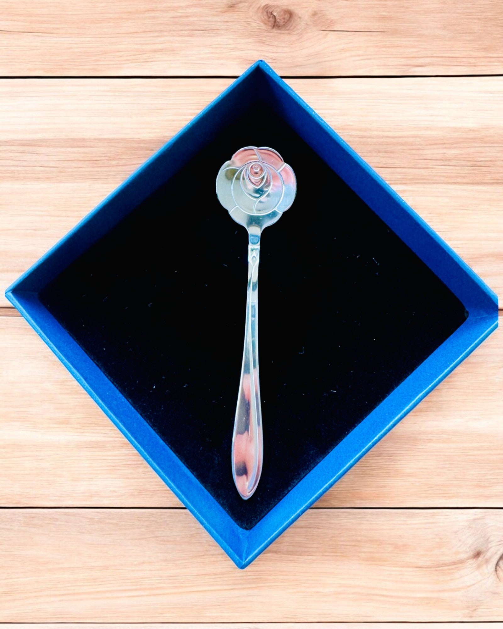 Elegantní lžička "Květinová elegance" – Personalizované jako dárek, gravírování, 7 variant na výběr