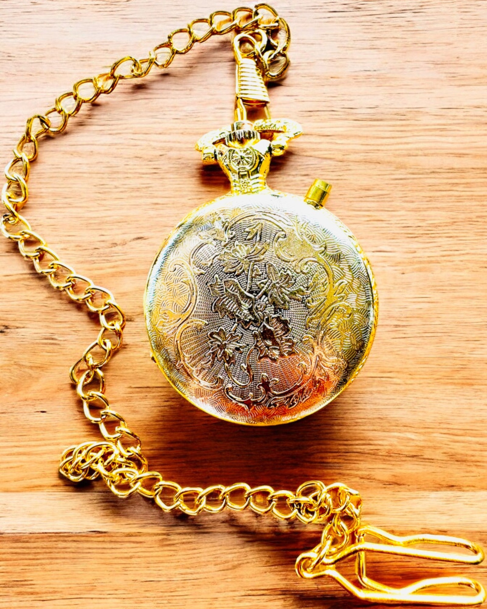 Kapesní hodinky "Motocyklový Elegán 2" – Gravírování jako dárek, 3 barevné varianty