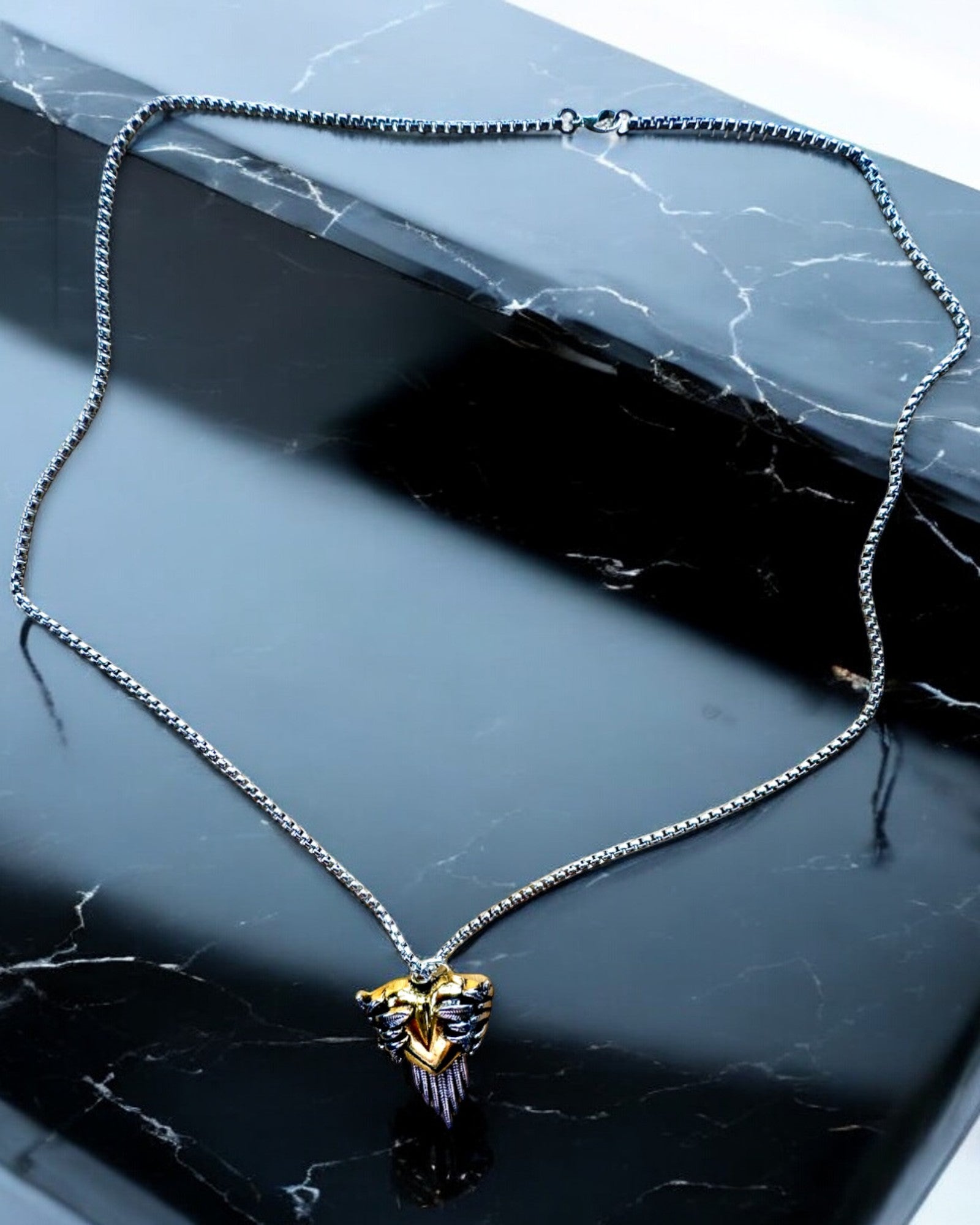 Amulet Sercostrzelec Mroczne Skrzydła Miłości, możliwość personalizacji grawerem na prezent