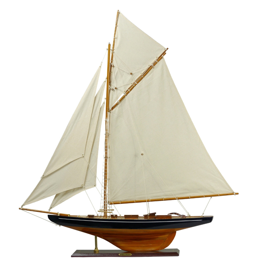 Duży model jachtu Columbia – Wysokość 104cm – COL