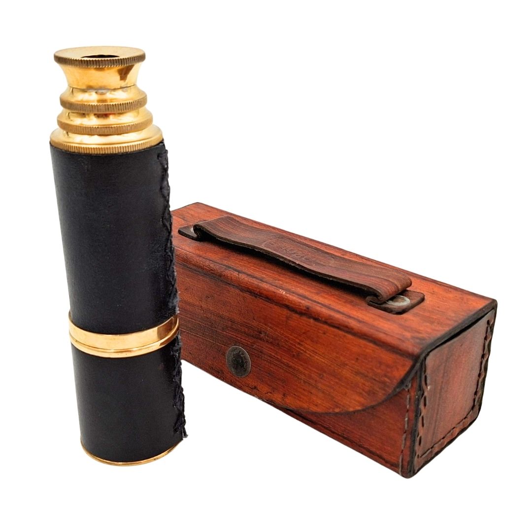 Retro mosazný kapitánský dalekohled v koženém pouzdře s možností personalizace gravírováním