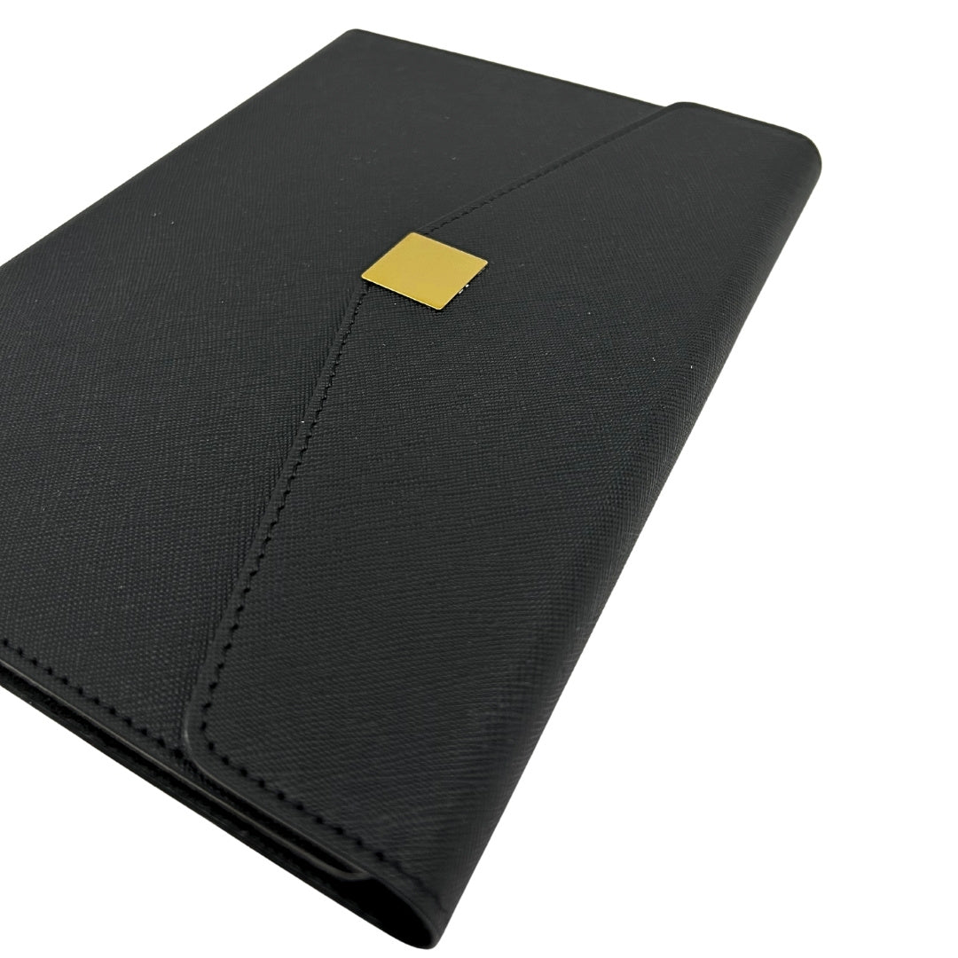 Elegancki Zestaw Prezentowy Premium – Notes A5 z Długopisem i Pendrive 16GB w Pudełku – Czarno-złoty – EE9