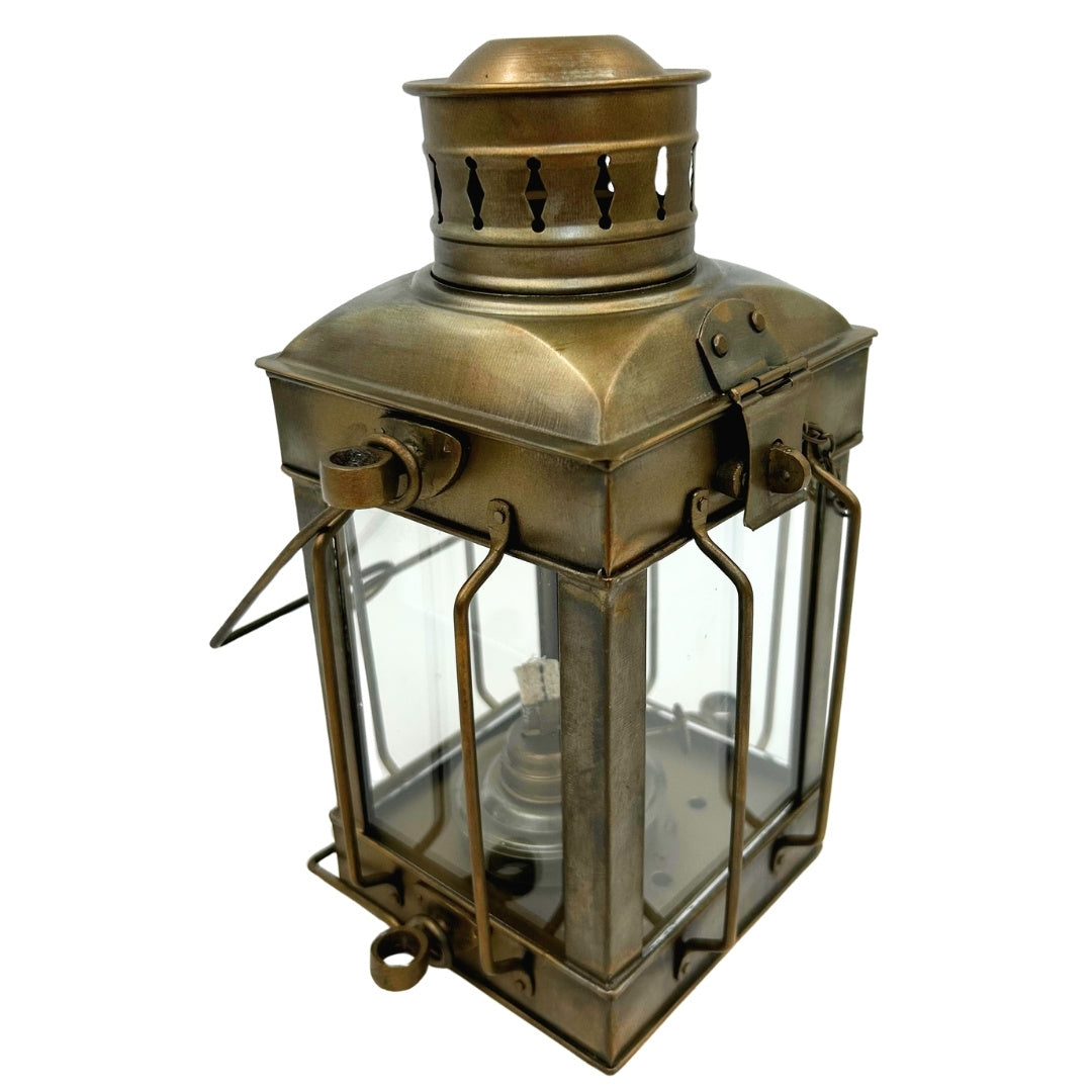 Retro petrolejová lampa z oceli LT608 v barvě staré mosazi s možností gravírování