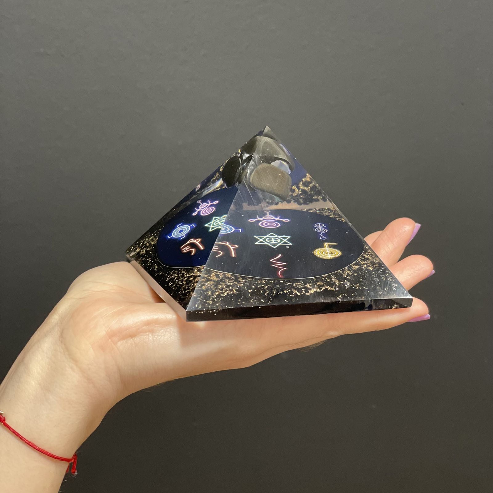 Orgonitová pyramida Midnight Reiki