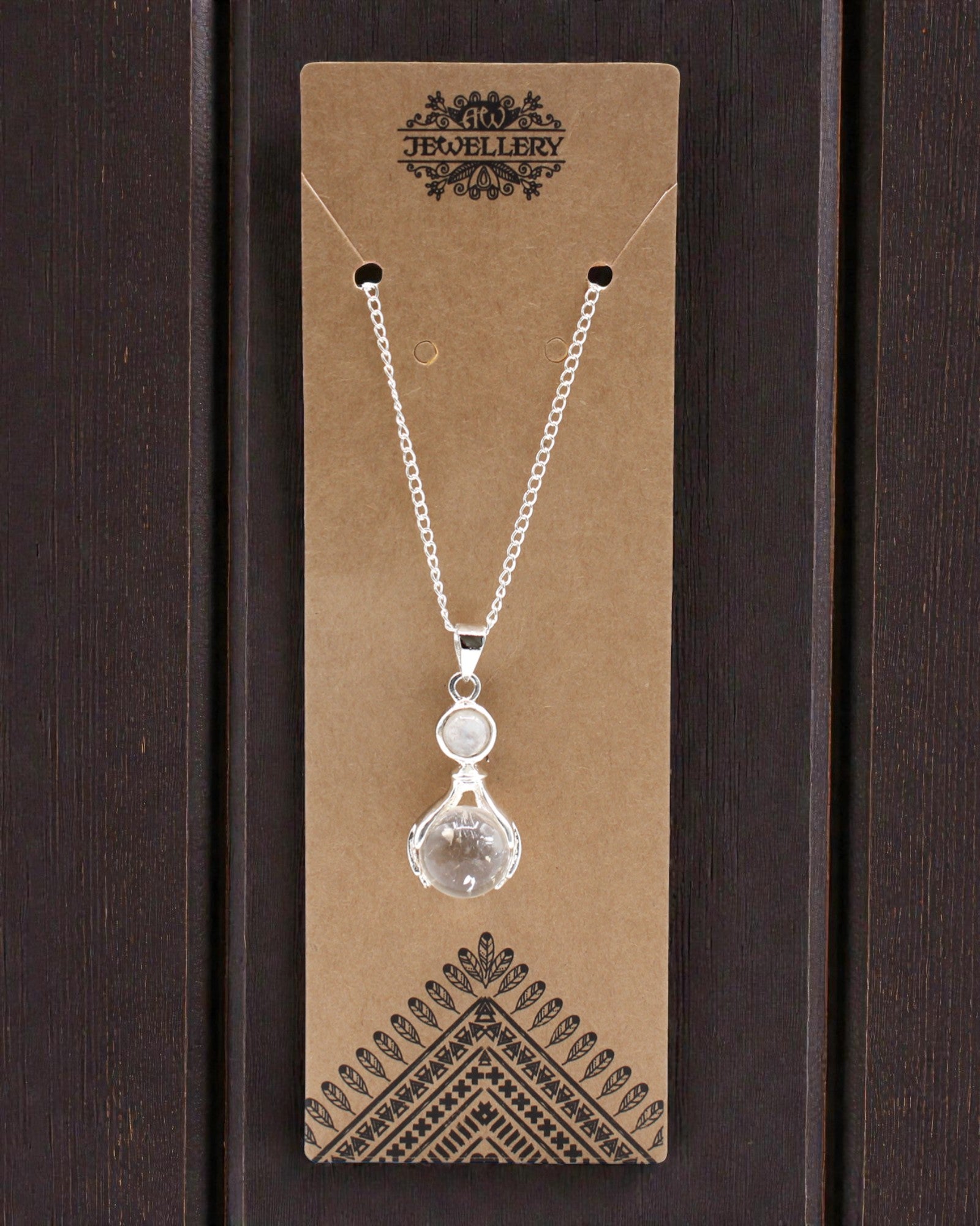 Crystal Hands – Wisior Uzdrawiających Dłoni z Kwarcu Górskiego