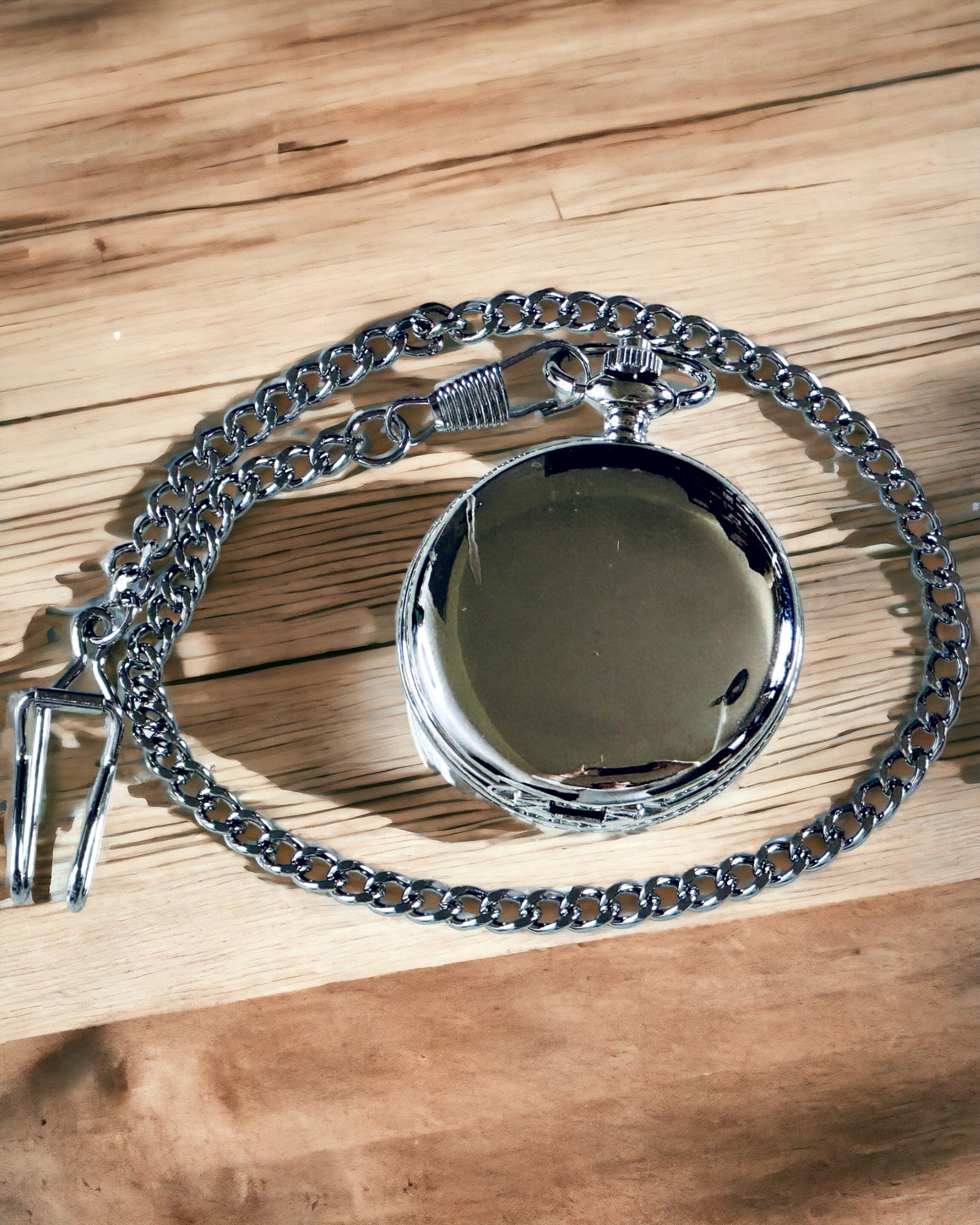 Klasické kapesní hodinky s římskými číslicemi a řetízkem, křemenné, ocelový lesk - stříbrná barva