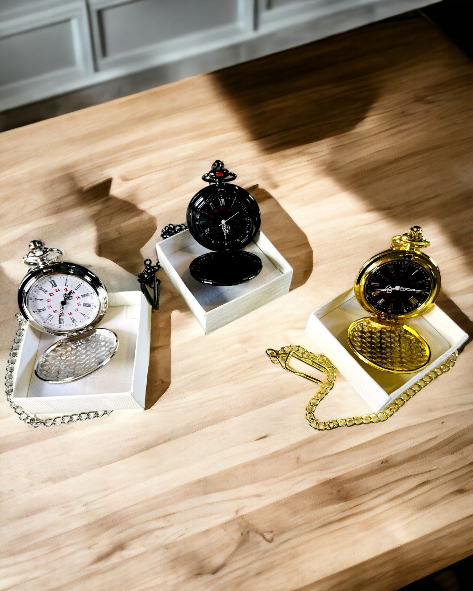 Kapesní hodinky zlaté barvy s možností gravírování