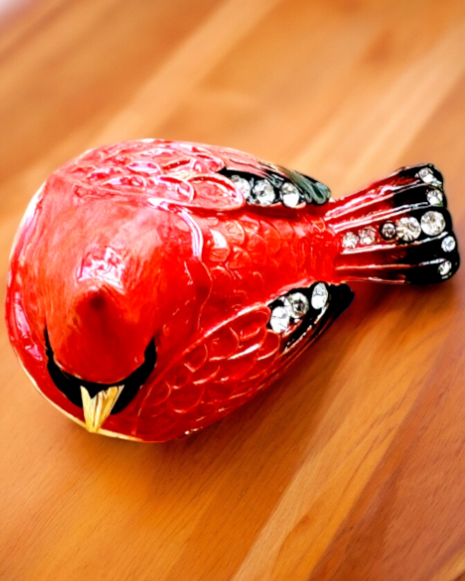 Elegantní šperkovnice ve tvaru kardinála s možností gravírování