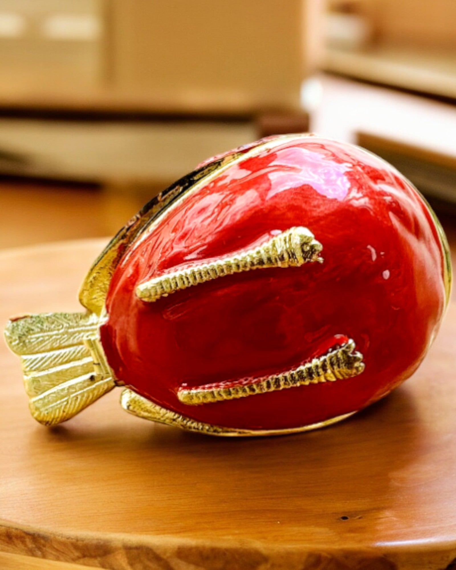 Elegantní šperkovnice ve tvaru kardinála s možností gravírování