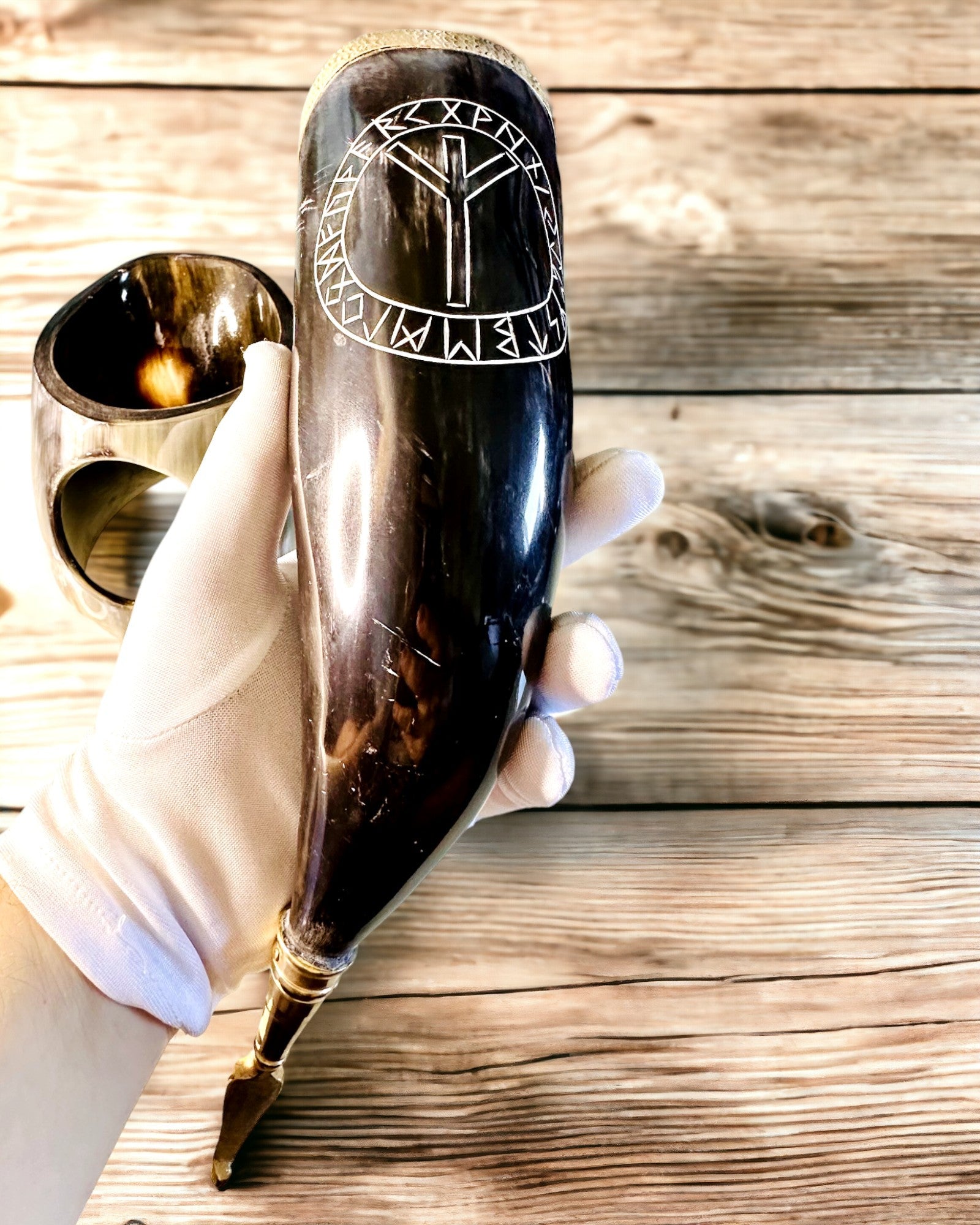 Rohový hrnek "Viking Valor" - Ručně rytý, prémiová kvalita - 4 varianty na výběr