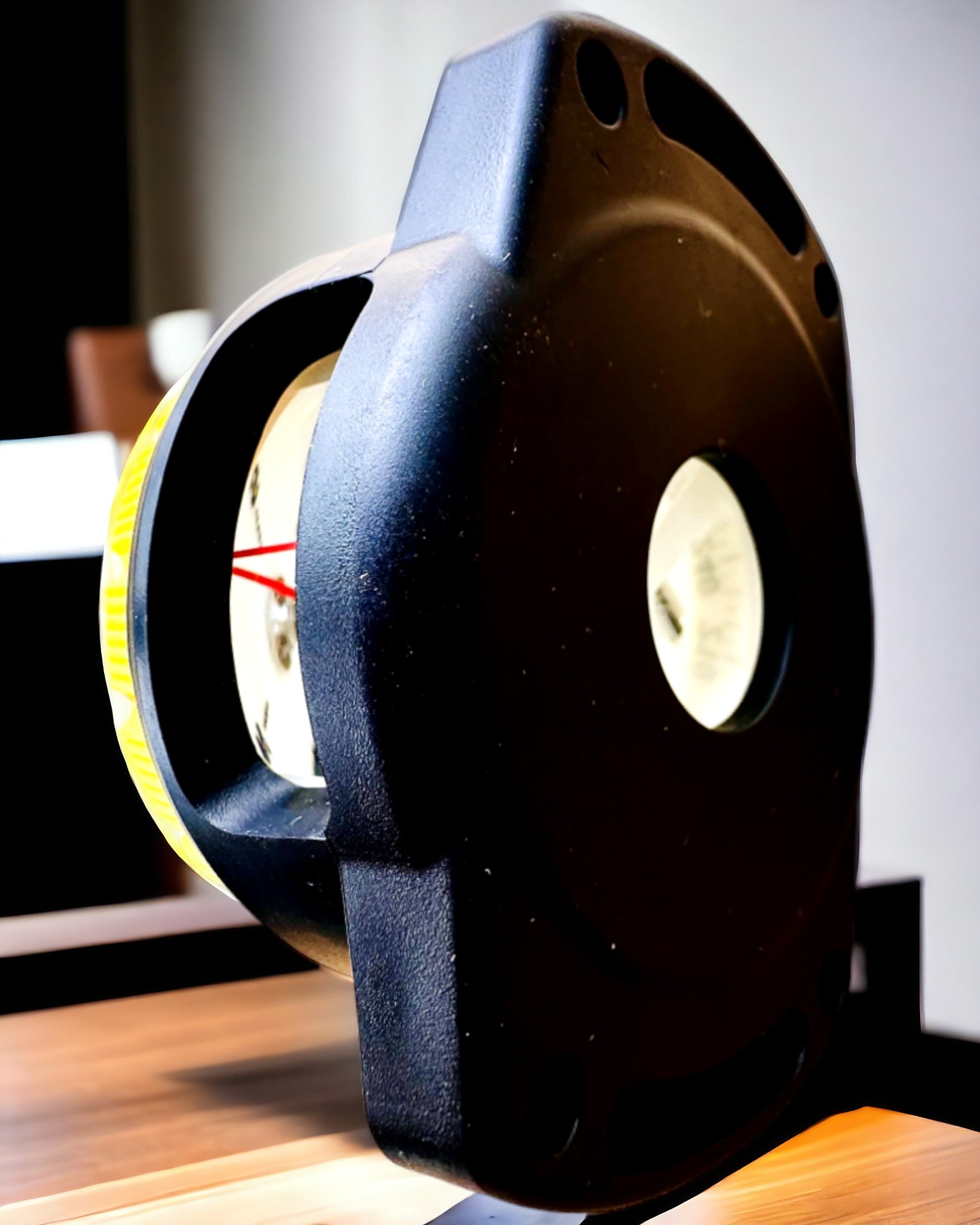 Kompas pro potápění AquaGuide - vodotěsný kompas s funkcí luminiscence s pružným páskem, možnost personalizace