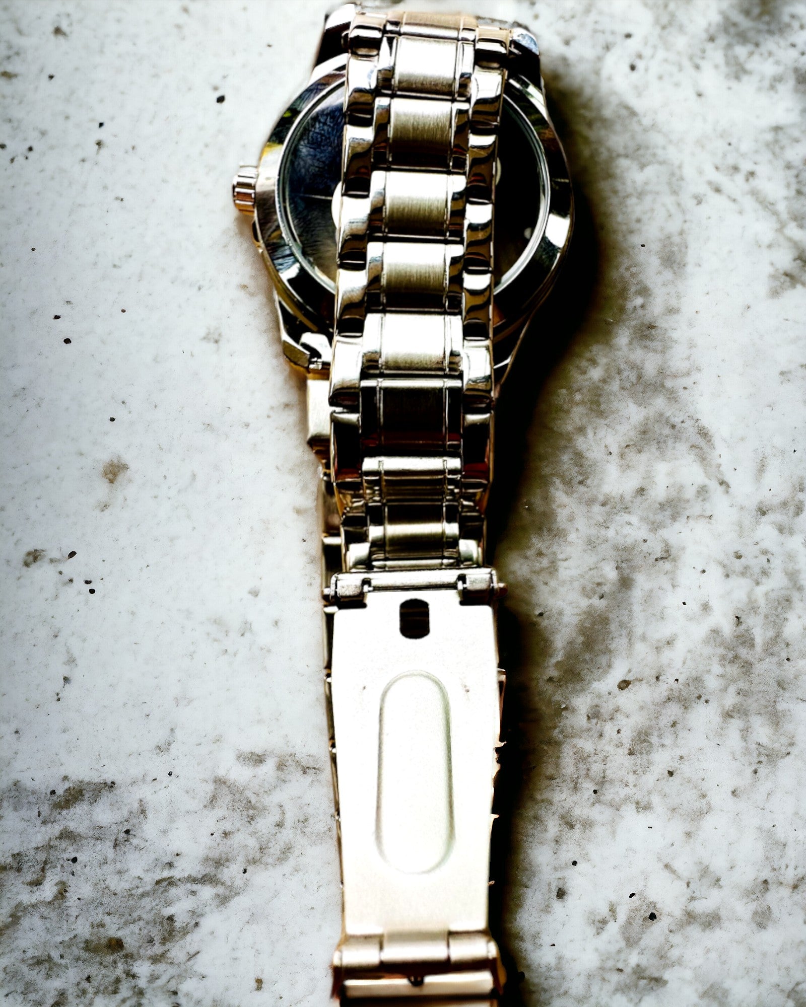 Elegantní pánské hodinky KIMSDUN Prestige Transparentní Mechanismus a Sportovní Elegance, možnost personalizace gravírováním