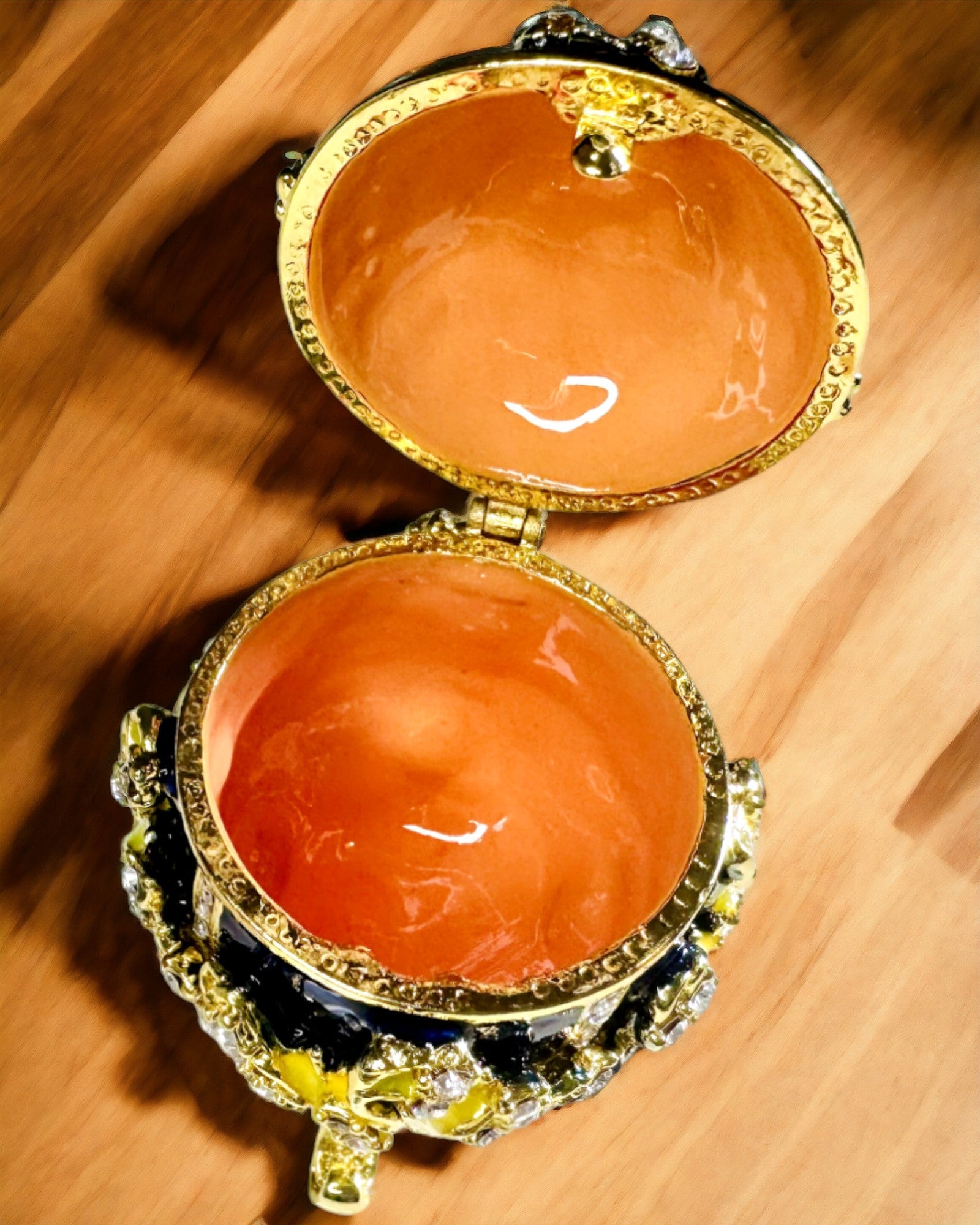 Šperkovnice 'Císařské vejce' Fabergé – Vintage styl, dekorativní nádoba na doplňky