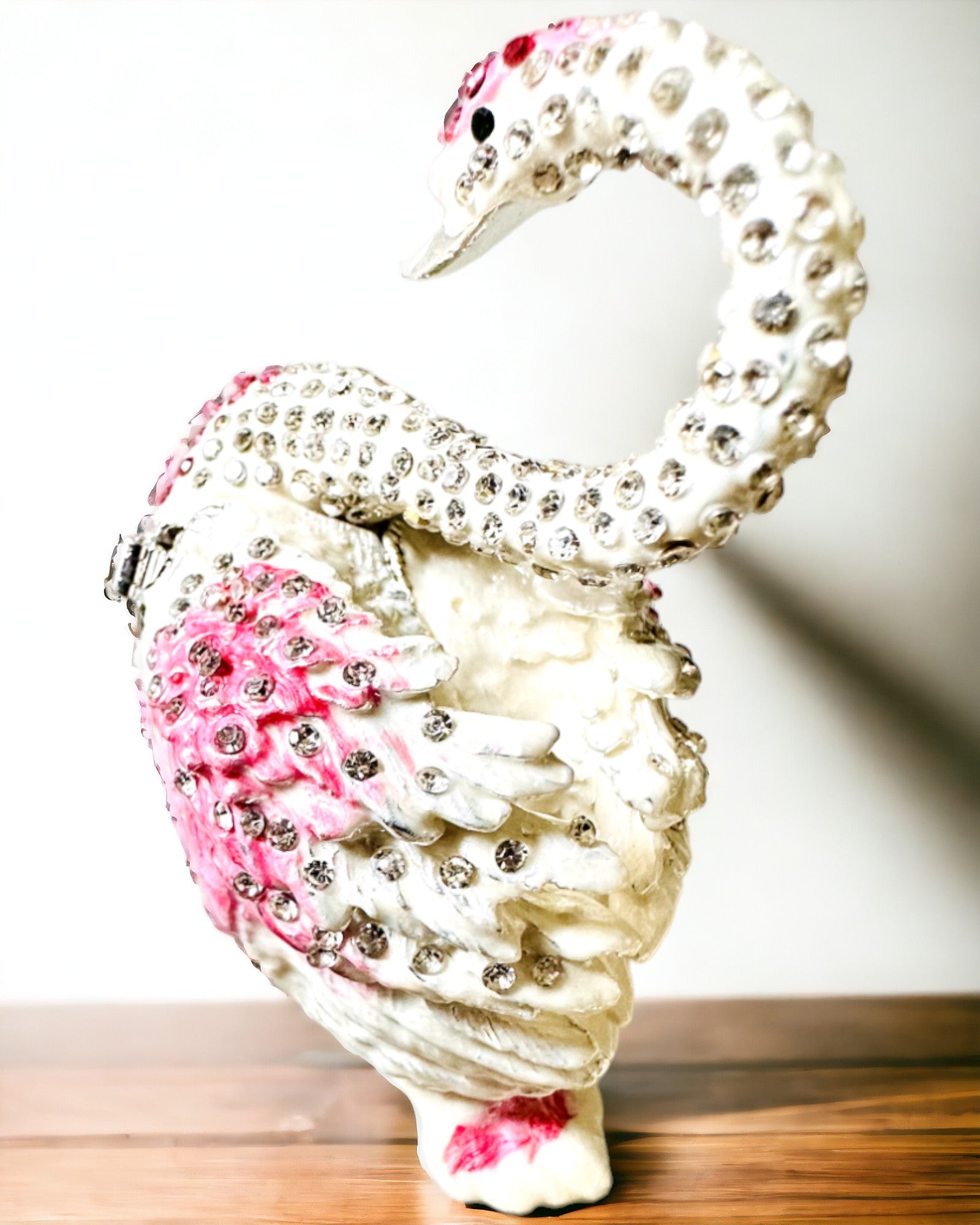 Elegantní šperkovnice "Labutí klenot" - personalizace gravírováním