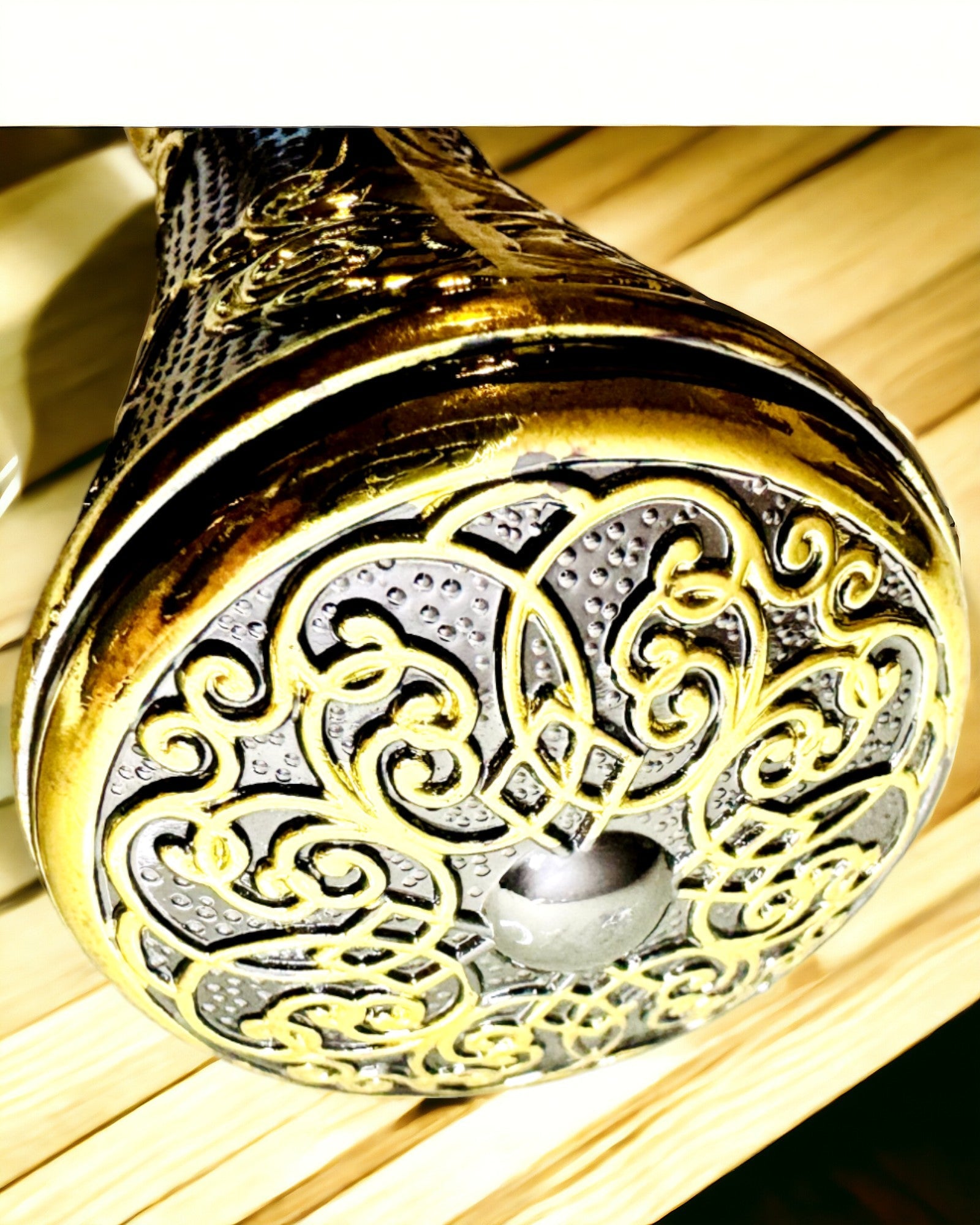 Luxusová hůlka se zlatou rukojetí ve tvaru květu – elegantní a módní, 93 cm