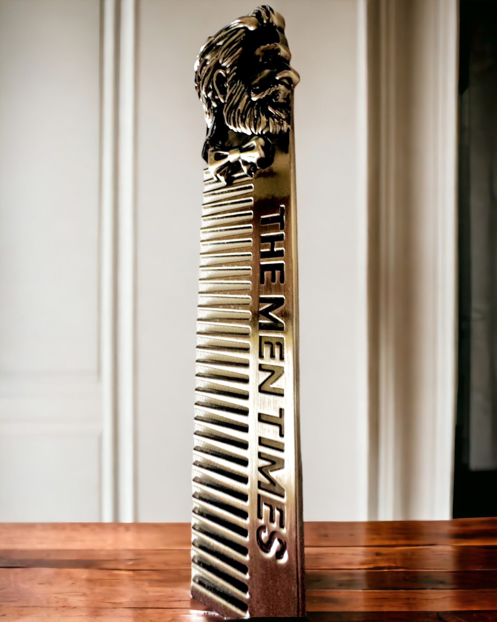 GroomMaster - Elegantní Kovový Hřeben s Gravírováním, personalizace gravírováním