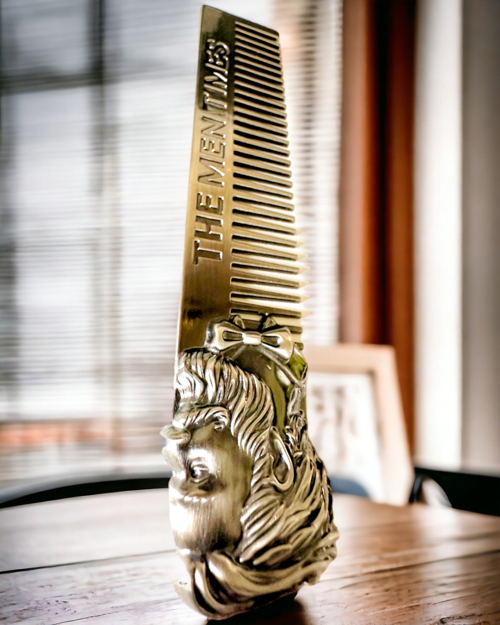GroomMaster - Elegantní Kovový Hřeben s Gravírováním, personalizace gravírováním
