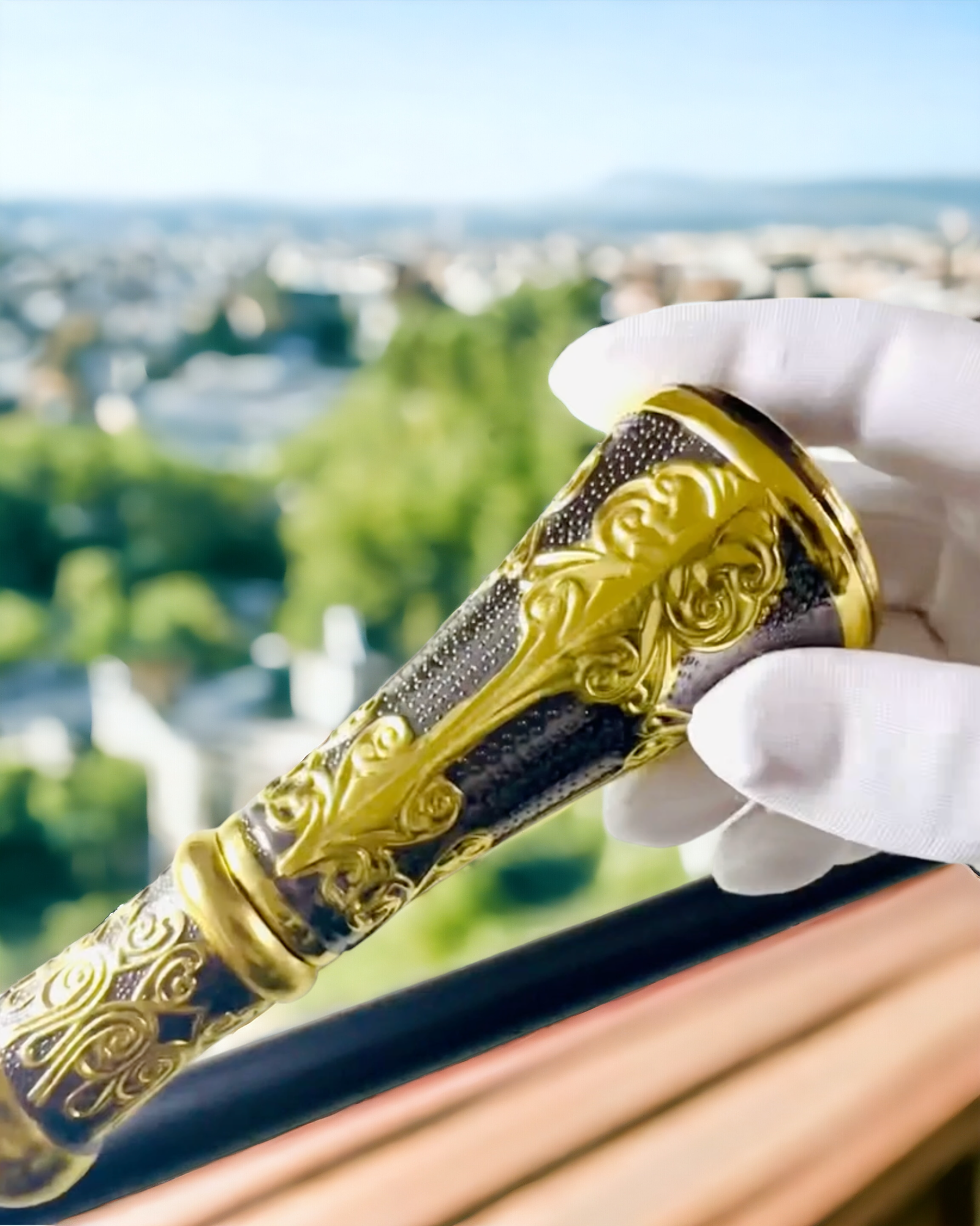 Luxusová hůlka se zlatou rukojetí ve tvaru květu – elegantní a módní, 93 cm