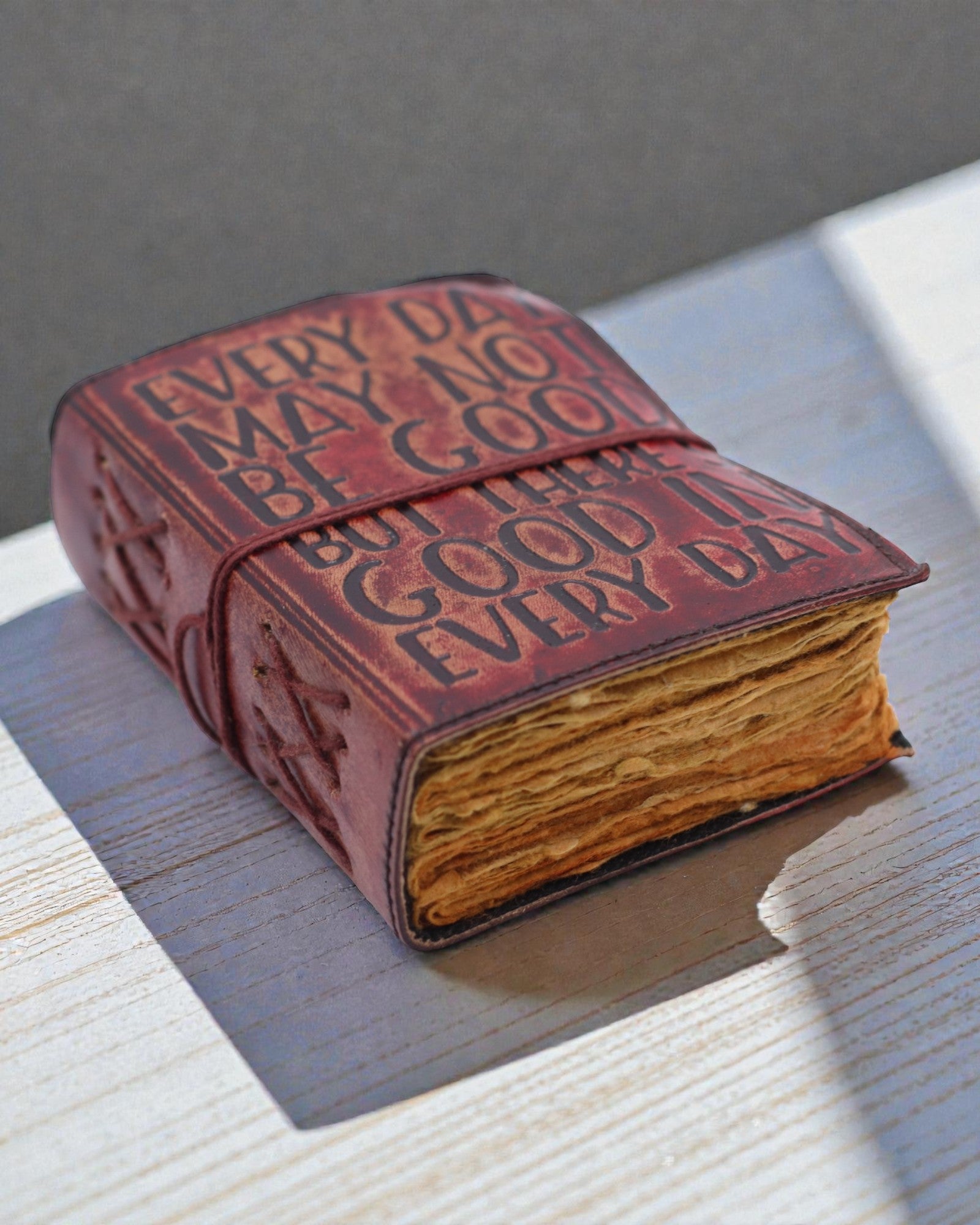 Dies Bona – Skórzany Notatnik Every Day May Not Be Good