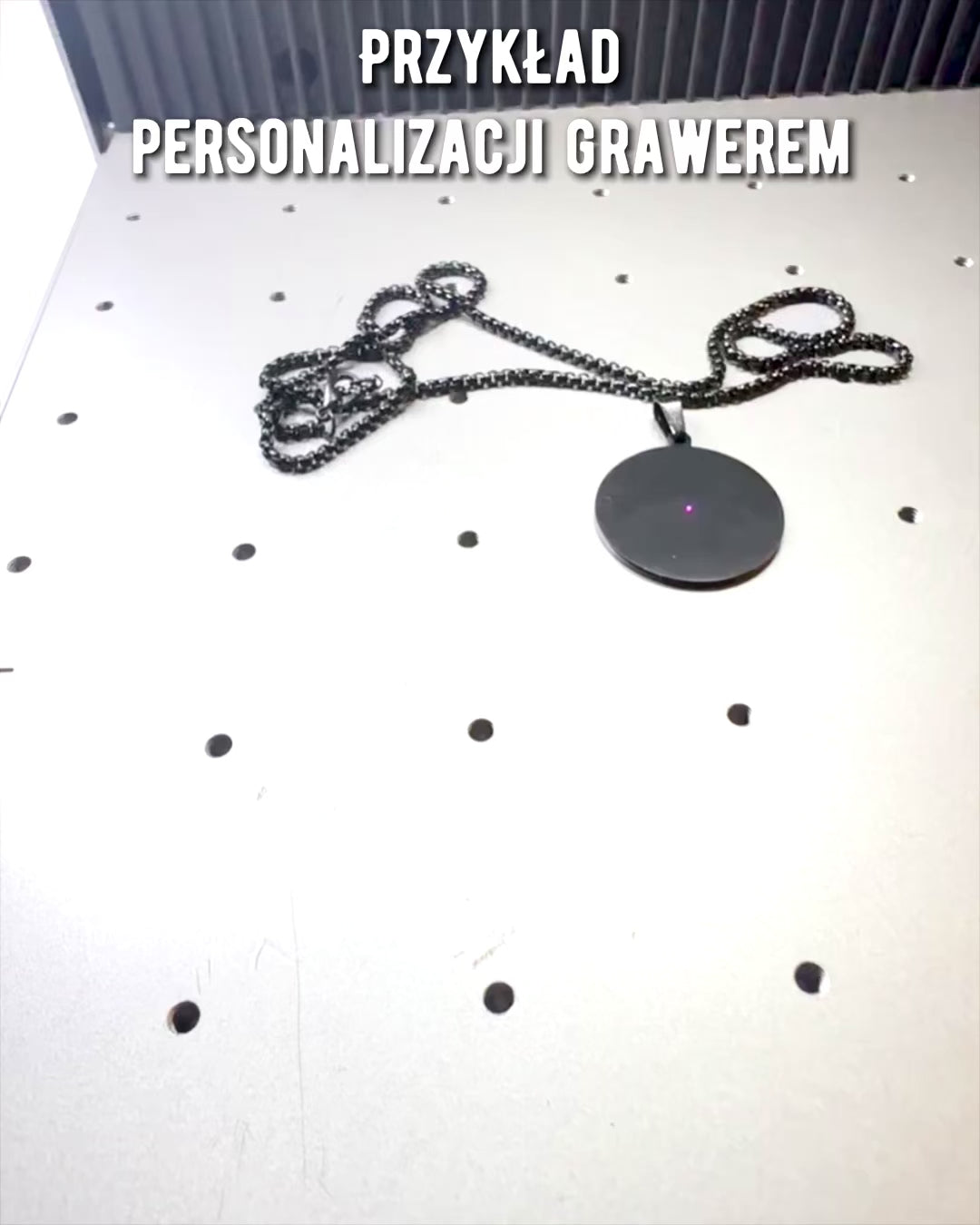 Přívěsek "Urban Elegance" – Kulatá Medaile z Nerezové Oceli ve Dvou Barvách s Možností Personalizace