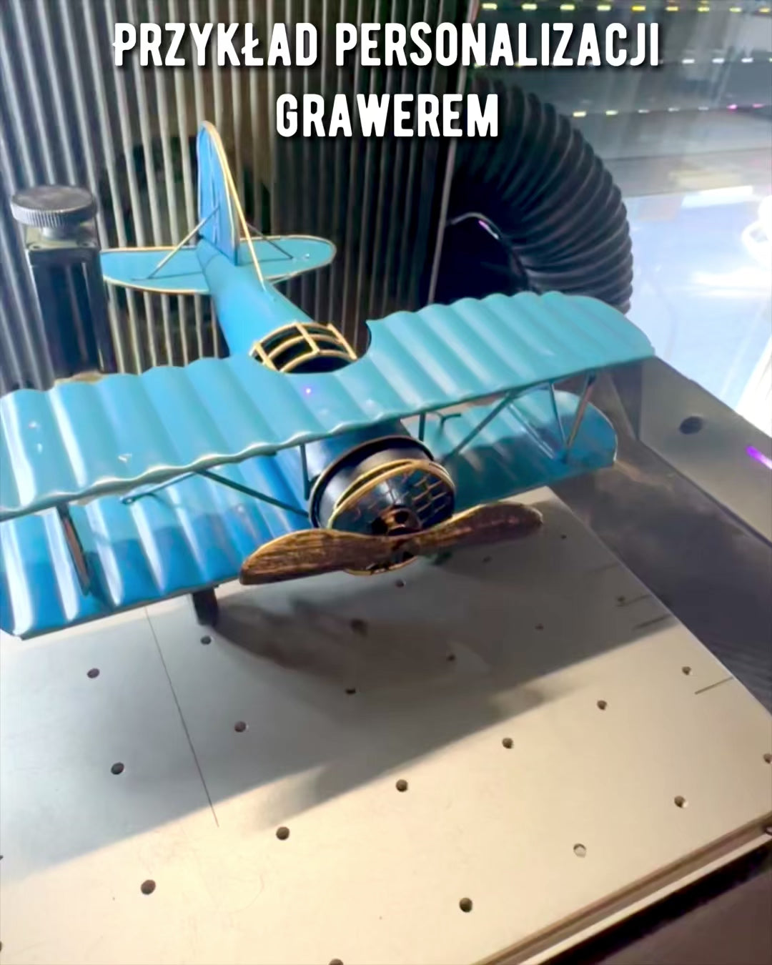 Kovový model letadla Blue Baron – retro, jako dárek, s možností gravírování