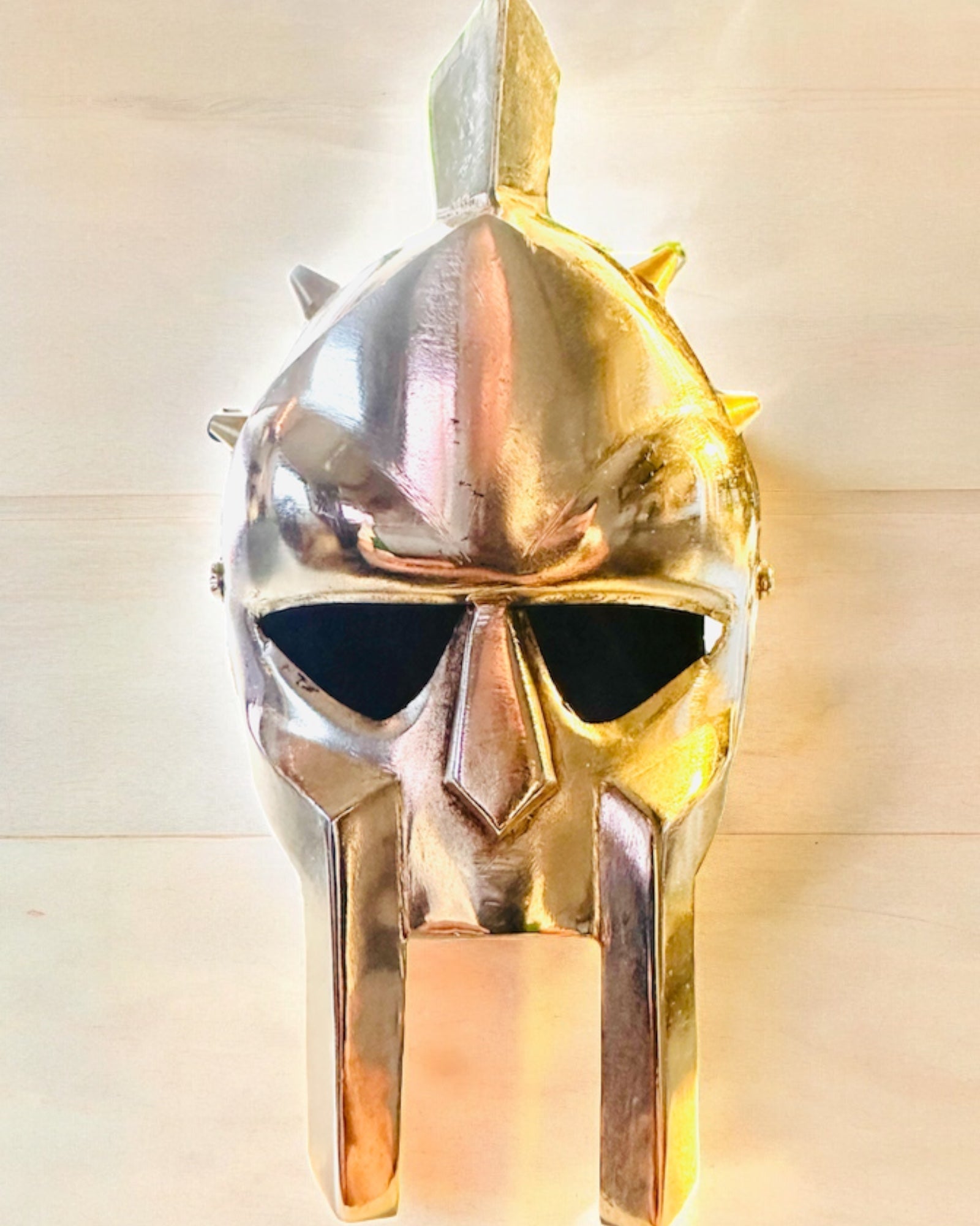 Gladiátorská Rytířská Maska "Sparta" - možnost personalizace gravírováním