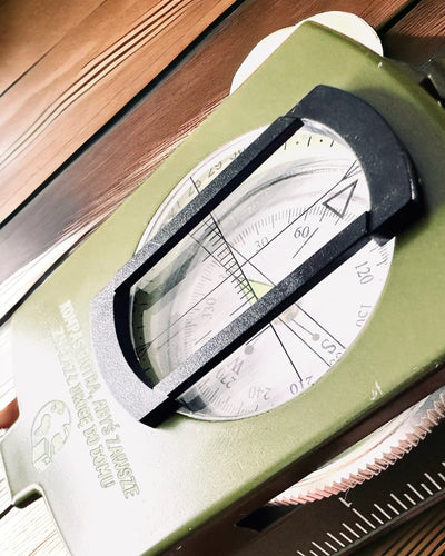 Profesionální Inklinometrický Kompas K4580 - Vodotěsný, Multifunkční, pro Terénní Výzvy