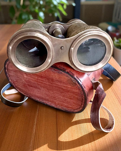 Lornetka z etui skórzanym Victorian's Eye, 11 cm Mosiężna, Ręcznie zdobiona, personalizacja grawerem na prezent