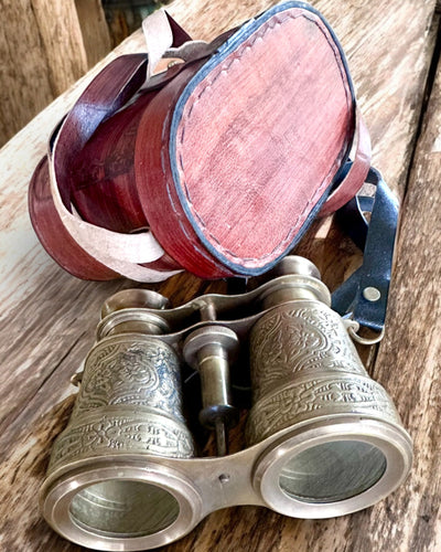 Lornetka z etui skórzanym Victorian's Eye, 11 cm Mosiężna, Ręcznie zdobiona, personalizacja grawerem na prezent