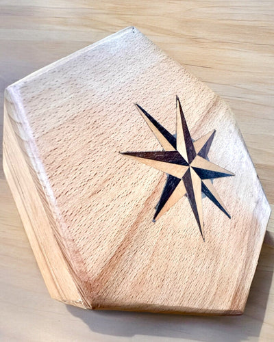 Kapitánský kompas „Objevitel 2“ - možnost personalizace gravírováním jako dárek, 2 barevné varianty na výběr