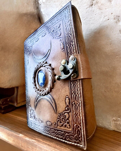 Premium Dziennik, Antyczny wzór, Notatnik Skórzany "Magiczna Kronika"200 stron, 2 warianty do wyboru, personalizacja grawerem