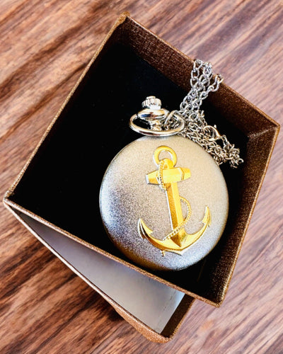 Kapesní hodinky "Zlatá Kotva" - personalizace jako dárek s gravírováním
