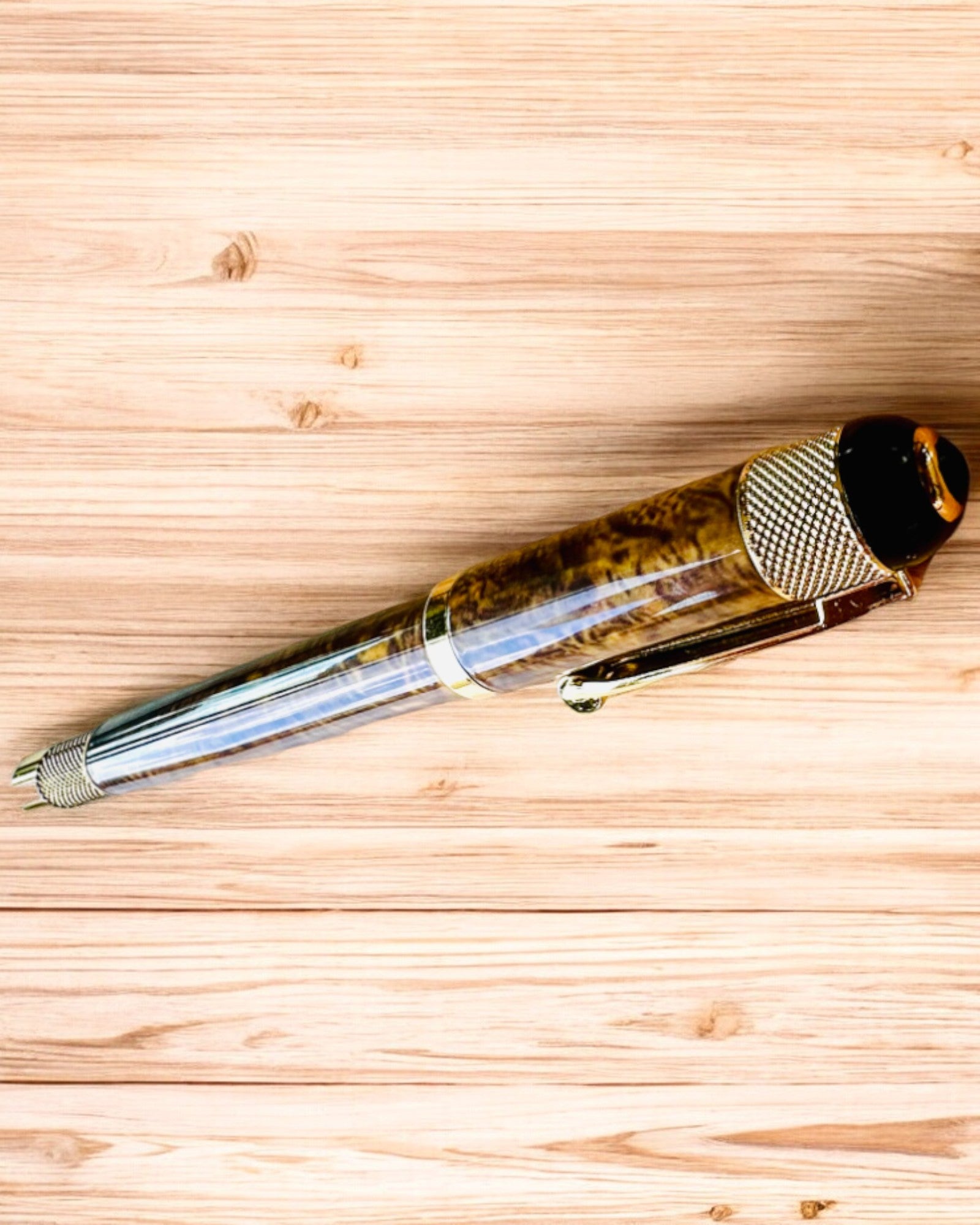 Elegantní pero "Majestic" s možností personalizace jako dárek, na výběr ze 2 barevných variant